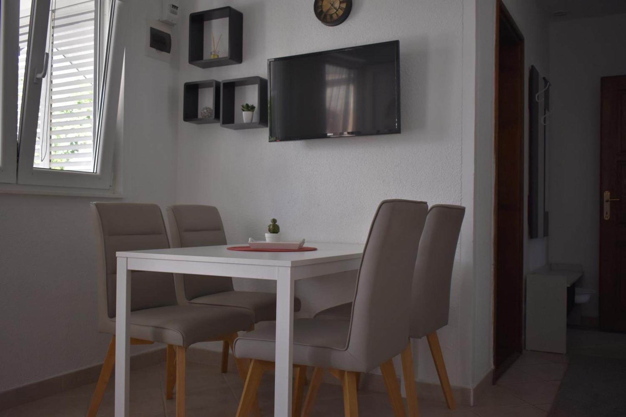Apartmani Cvangic Vir Exterior photo